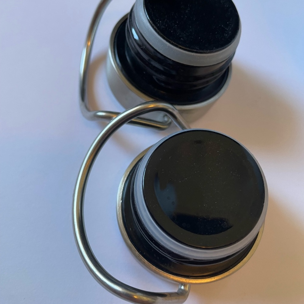 2 Jeep Wrangler stainless steel water bottles. Great condition. - Picture 7 of 9
